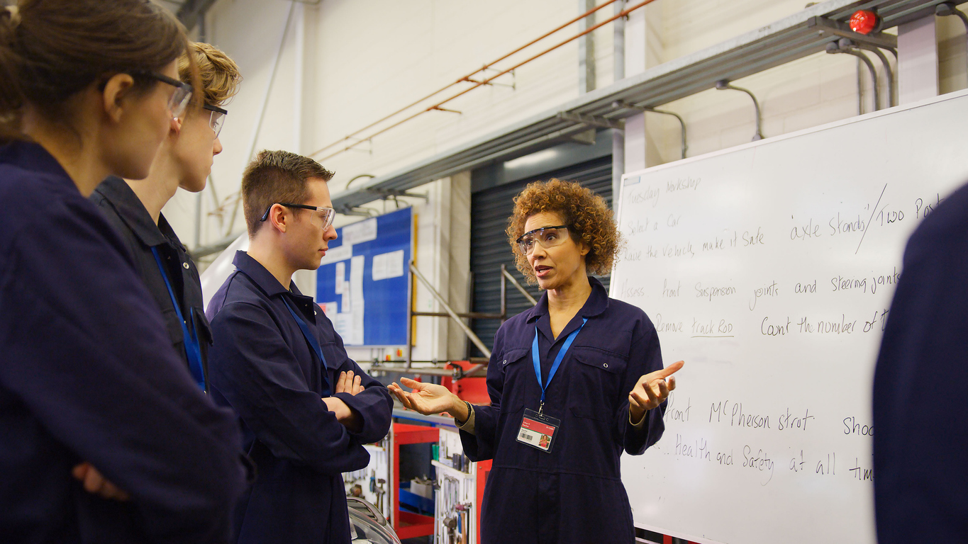 SME Apprenticeship Essentials - Free eLearning for Employers